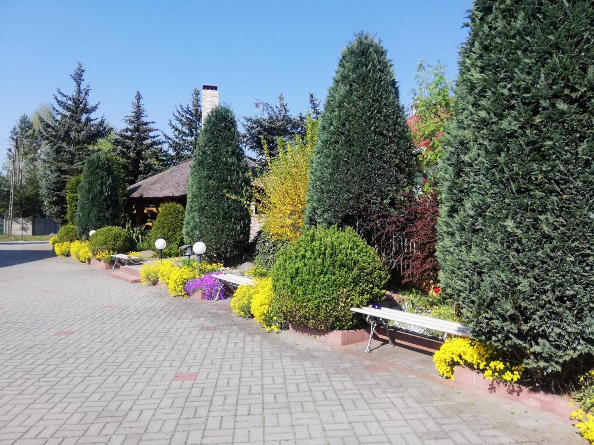 Noclegi I Restauracja Gracja Belchatow Ngoại thất bức ảnh