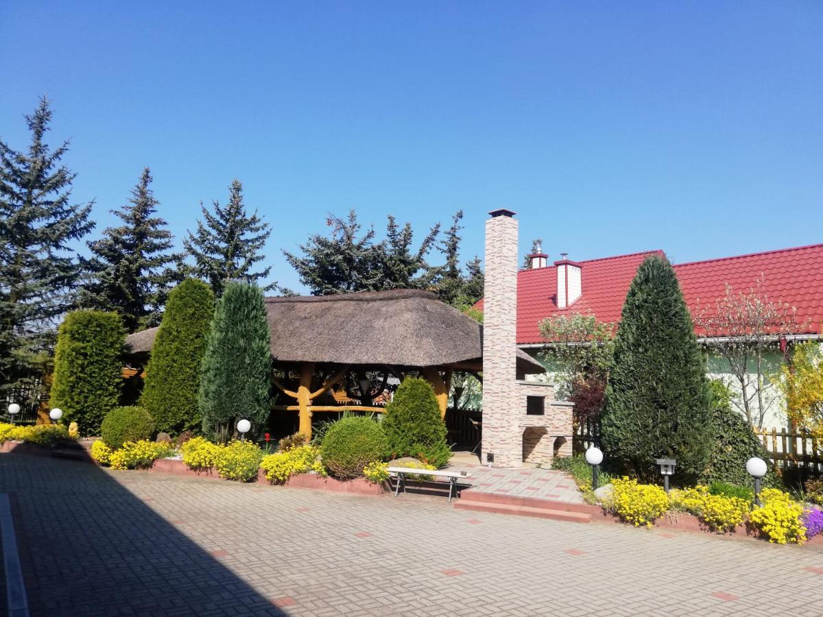 Noclegi I Restauracja Gracja Belchatow Ngoại thất bức ảnh