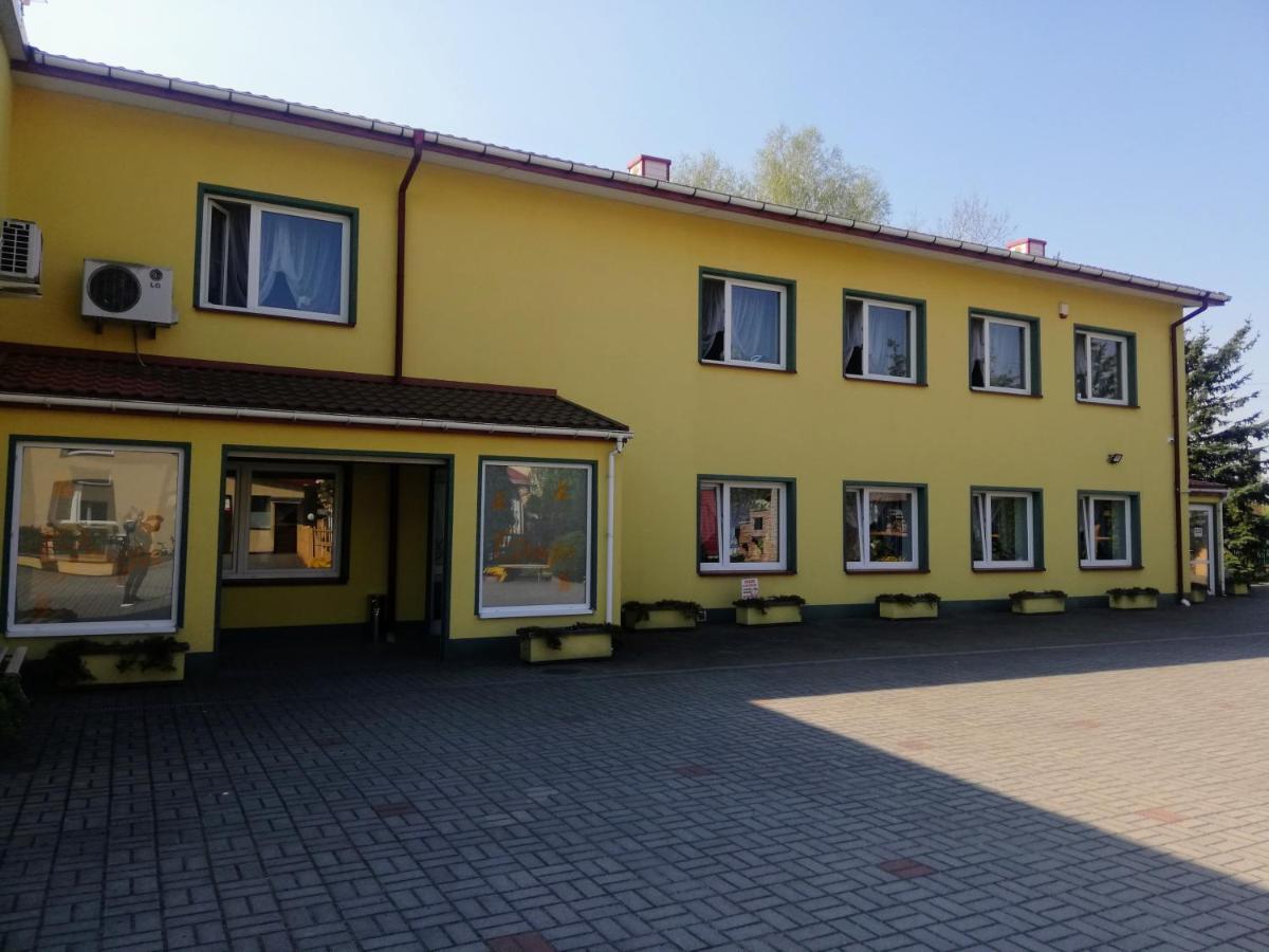 Noclegi I Restauracja Gracja Belchatow Ngoại thất bức ảnh
