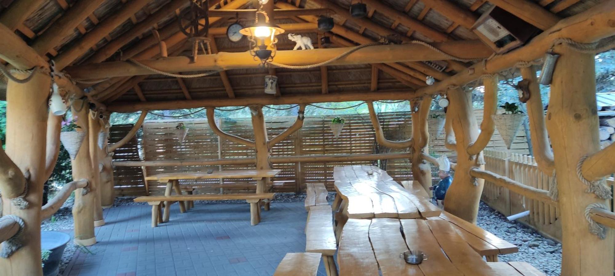 Noclegi I Restauracja Gracja Belchatow Ngoại thất bức ảnh