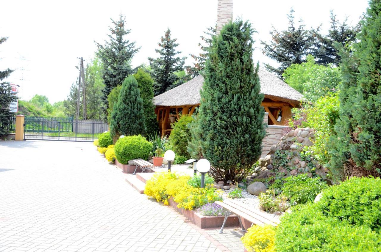 Noclegi I Restauracja Gracja Belchatow Ngoại thất bức ảnh